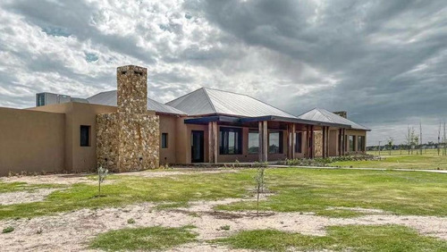 Venta Terreno La Finca Country Club Funes