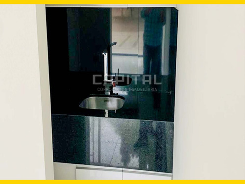 Local Comercial En Alquiler - En Edificio Exclusivo