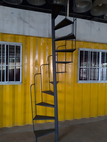 Escada Caracol De Ferro 60cmx3 Metros Altura (nova) = 