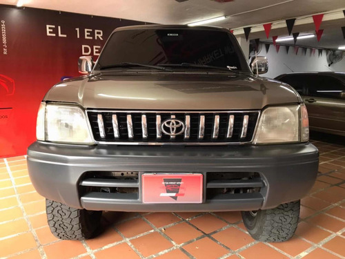Imagen 2 de 11 de Toyota Meru 2.7 4x4