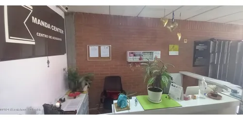 Comercial En San Cristobal Norte Rah Co: 25-525