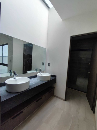 Casa En Venta En Ciudad Maderas, Materiales Y Construcción Premium !