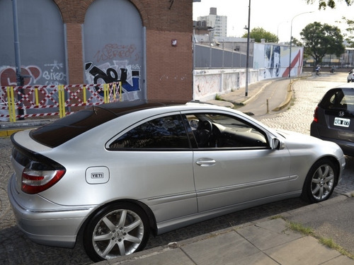 Imagen 4 de 25 de Mercedes-benz Clase C 2.3 C230 Sportcoupe V6 Evolution