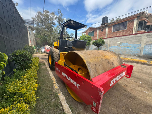 Vibrocompactador Dynapac Ca251 Año 2002
