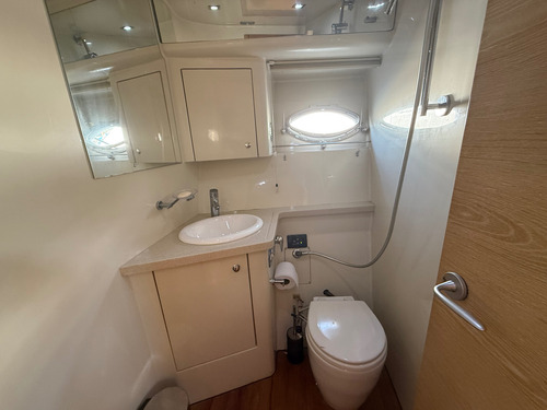 Crucero Segue Con Iveco 2 X 400 Hp Año 2013 Linea De Ejes