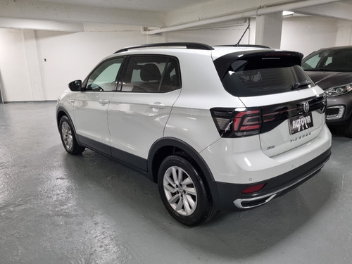 Imagen 6 de 9 de Volkswagen T-cross