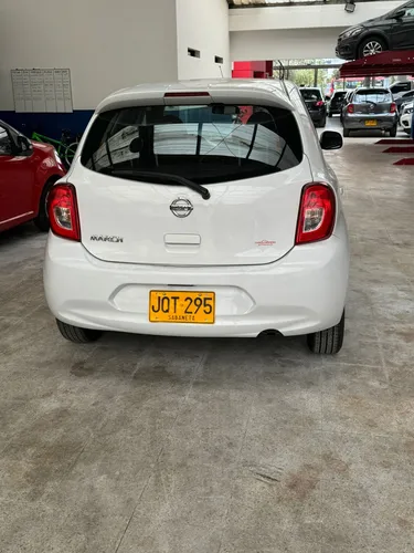 Nissan March Sense Aut