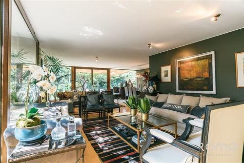 Casa En Venta De 5 Dorm. En Vitacura