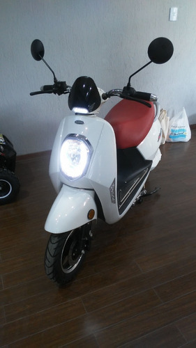 Imagen 18 de 25 de Moto Electrica Grace Scooter Se Patenta 0km Sunra Litio