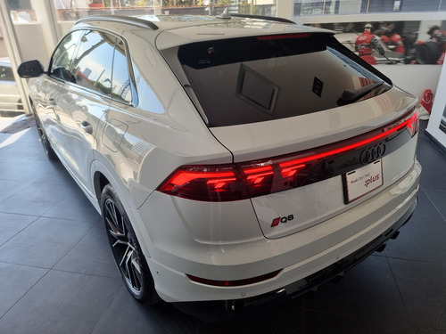 Audi Q8 2024