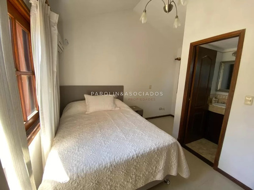 Casa A La Venta De 3 Dormitorio En Beverly Hills, Punta Del Este.
