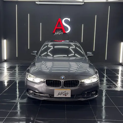 Bmw 318i 1.5 Sport Line Sedan 2018