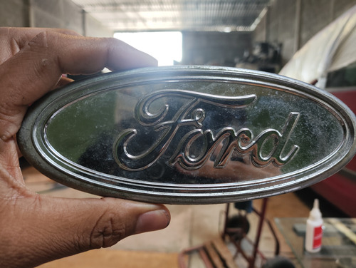 Emblema Parrilla Frontal Original Para Ford F-150 98-04 