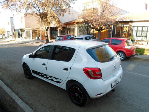 Renault Sandero Ii Año 2017 1.6 8v Gnc Authentique (85cv)