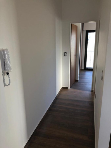 Imagen 7 de 13 de Departamento - La Plata