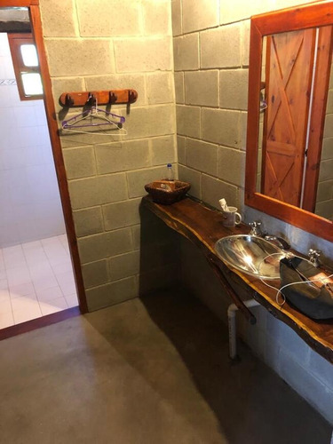 Casa En Venta En La Localidad De Villa Yacanto, Valle De Calamuchita Córdoba. 4 Dormitorios, Pileta, Parrilla, Lote Parquizado, Frutales