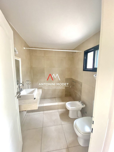 Imagen 3 de 21 de Departamento Tipo Duplex En Venta En Pilar