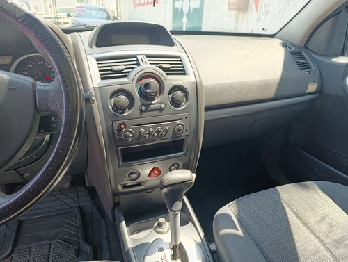 Renault Megane 2.0 4p Expression At