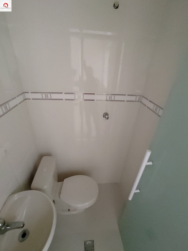 Imagem 15 de 16 de Apartamento Á Venda Na Praia Do Tombo - 1 Dormitório - Sacada - Vaga - Próximo Ao Mar - - Ap05878 - 69449103