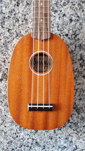 Ukulele Pk-10 Soprano. Importador Autorizado Ohana.