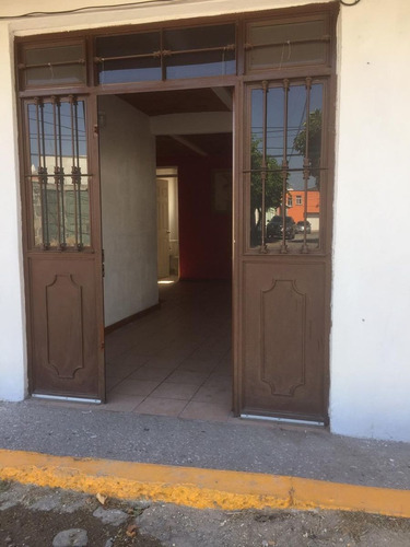 Imagen 2 de 9 de Espacioso Local Comercial Recién Remodelado