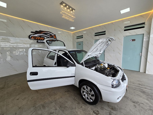 Chevrolet Corsa 1.0 Wind 3p