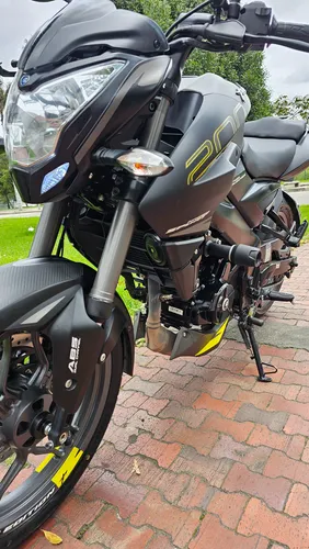 Pulsar Ns 200 Fi Abs Ug