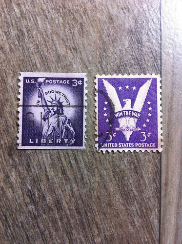 2 Timbres Postales U S A Liberty&win The War 3¢  