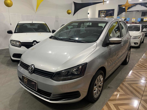 Imagem 1 de 11 de Volkswagen Fox 2018 1.6 Comfortline Total Flex 5p