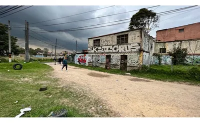 Lote y casalote en venta