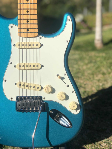 Fender Stratocaster Mim Con Varios Upgrades Y Hard Case (Usado)