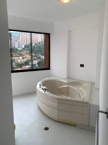 Imagen 7 de 14 de En Alquiler Apartamento En Valencia El Parral De 330m2