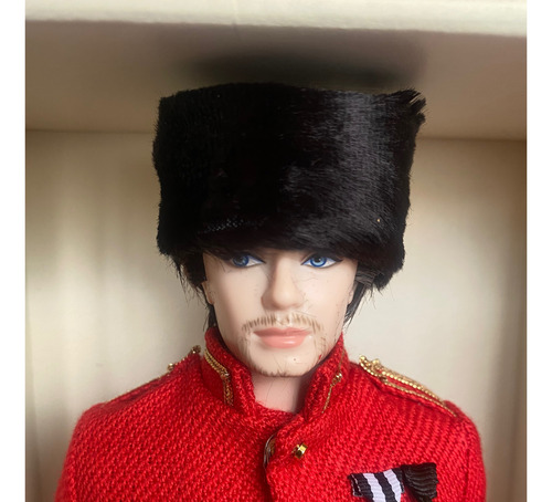 Barbie Ken Nicolai Silkstone (Usado)