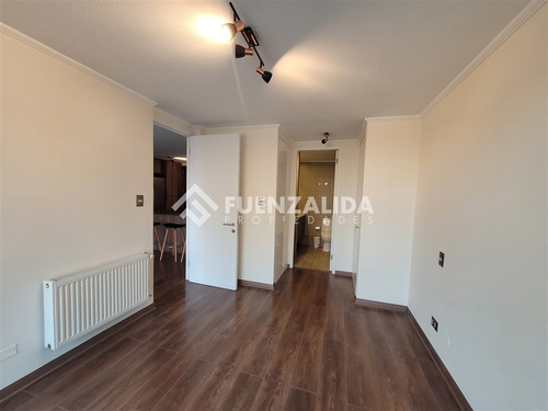 Departamento En Arriendo De 2 Dorm. En Providencia