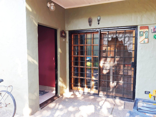 Imagen 23 de 30 de Venta Casa 5 Amb Cochera Pileta Parrilla L. Suarez