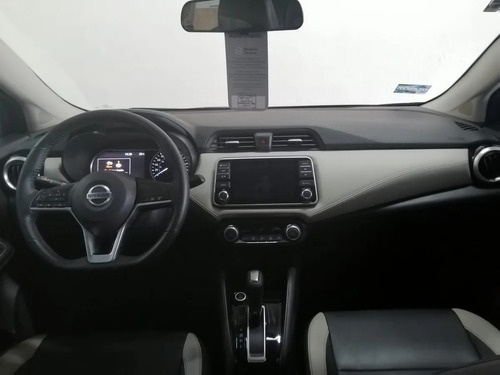 Imagen 9 de 12 de Nissan Versa Platinum Cvt