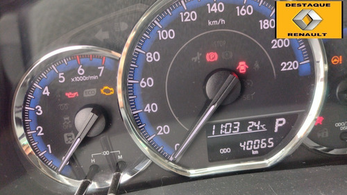 Imagem 8 de 10 de Toyota Yaris Xl
