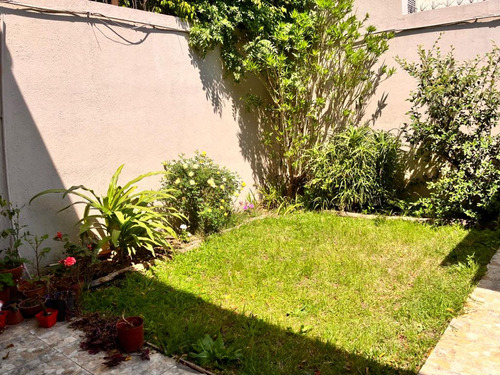 Venta Casa 2 Ambientes Con Jardin Permuta Lanus