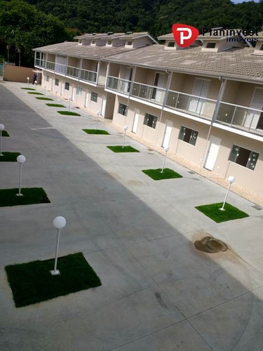 Imagem 15 de 19 de Casa - Venda - Cidade Jardim - Caraguatatuba - Pln103