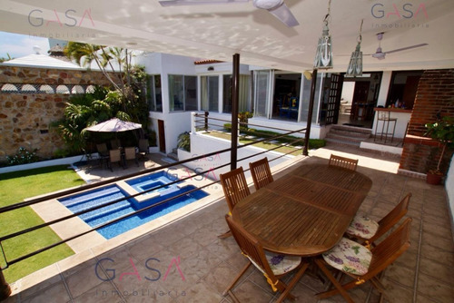 Casa En Venta En Lago De Tequesquitengo En Morelos