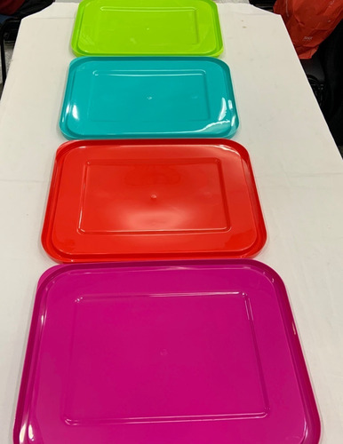 Imagen 2 de 3 de Recipiente Hermetico Rectangular Con Tapa 20 Lts
