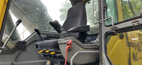 Escavadeira Volvo Ec240 Ar Cond Ano 2010