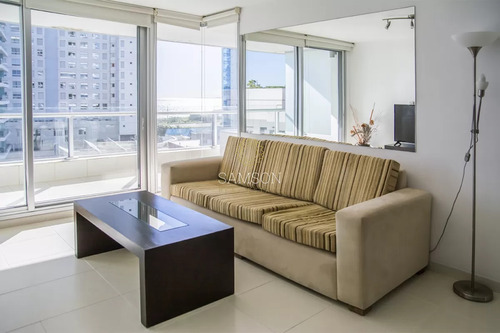 Apartamento En Venta 2 Dormitorios, Season Tower, Punta Del Este