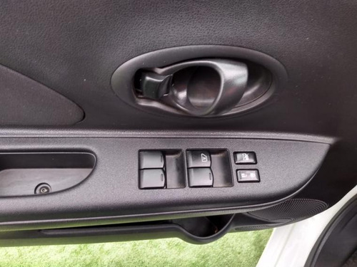 Nissan March 1.6 Sport Drive 2019