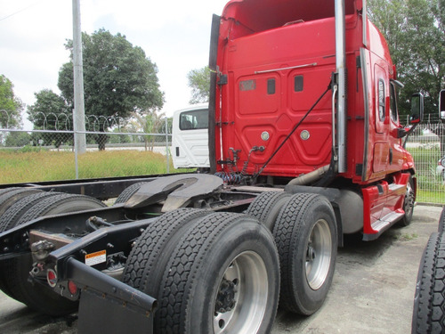 Imagen 4 de 7 de Freightliner Tractocamion Cascadia Mod 2014