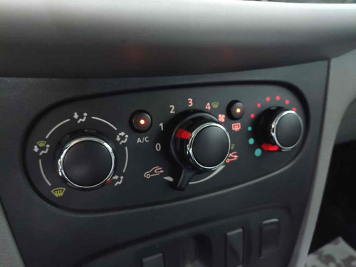 Renault Logan 1.0 EXPRESSION 16V FLEX 4P MANUAL