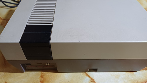 Nintendo Entertainment System 1984 Original (Usado)