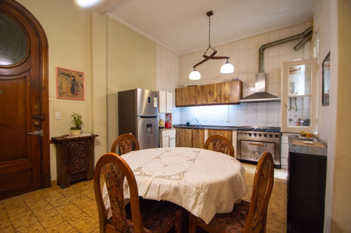 Depto 5 Amb. En Venta En Balvanera C/terraza
