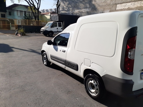 Imagem 7 de 12 de Fiat Fiorino 2017 1.4 Hard Working Flex 4p
