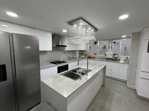 Casa En Arriendo En Loma Del Escobero. Cod A775978